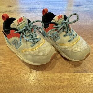 New Balance 997H - 6 US